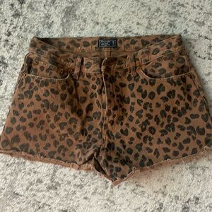 Abercrombie & Fitch Annie High Rise - Leopard Print